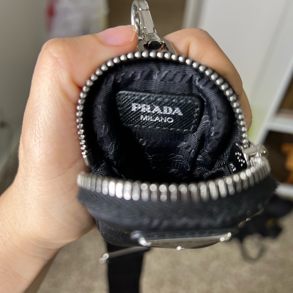 ❌SOLD❌PRADA RE EDITION 2005 NYLON - Picture 11 of 16